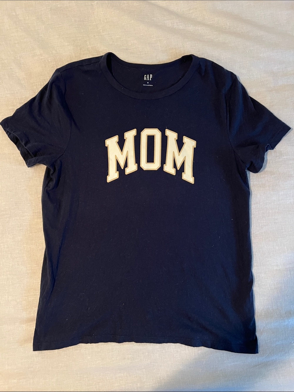 GAP 'MOM' Tee